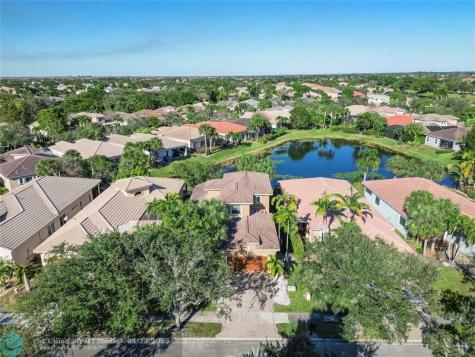 11635 NW 71st Place Parkland FL 33076