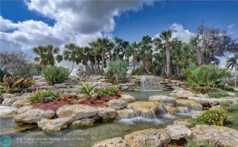 11635 NW 71st Place Parkland FL 33076