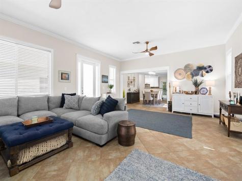 812 NW 26th Street Wilton Manors FL 33311