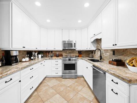 812 NW 26th Street Wilton Manors FL 33311