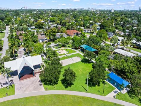 812 NW 26th Street Wilton Manors FL 33311