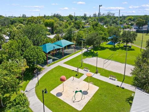 812 NW 26th Street Wilton Manors FL 33311