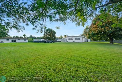13945 N Miami Avenue Miami FL 33168