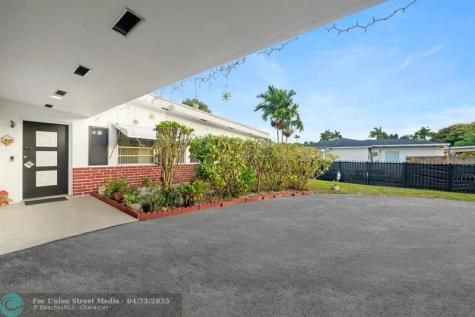13945 N Miami Avenue Miami FL 33168