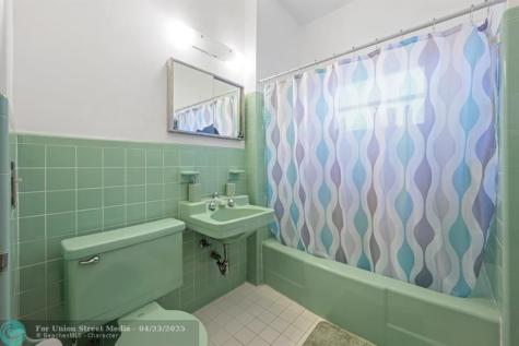 13945 N Miami Avenue Miami FL 33168