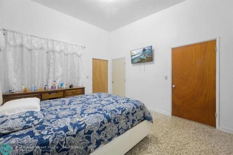 13945 N Miami Avenue Miami FL 33168