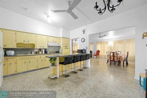 13945 N Miami Avenue Miami FL 33168