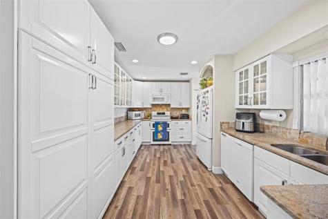 1209 W Broward Street Lantana FL 33462