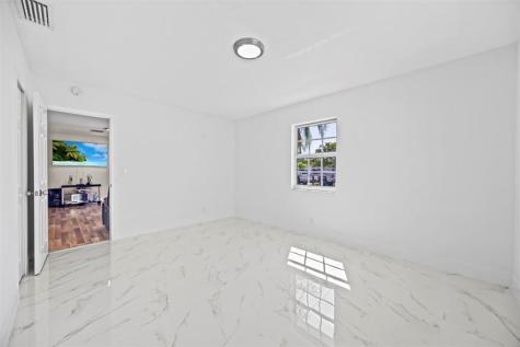 1209 W Broward Street Lantana FL 33462