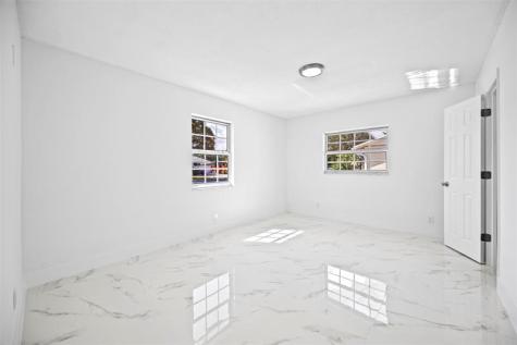 1209 W Broward Street Lantana FL 33462