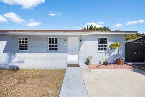 1209 W Broward Street Lantana FL 33462