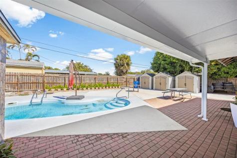 1209 W Broward Street Lantana FL 33462