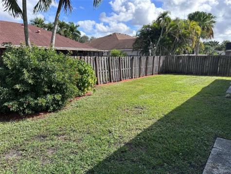 1020 SW 149th Lane Sunrise FL 33326