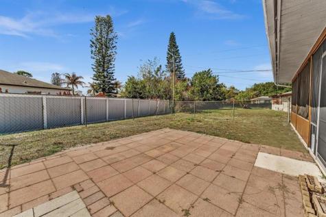 2002 SE Aneci Street Port St Lucie FL 34984
