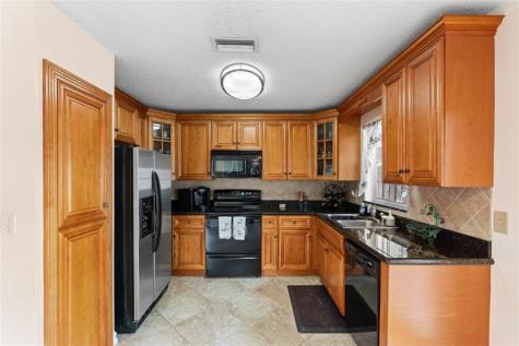 9815 NW 5th Place Plantation FL 33324