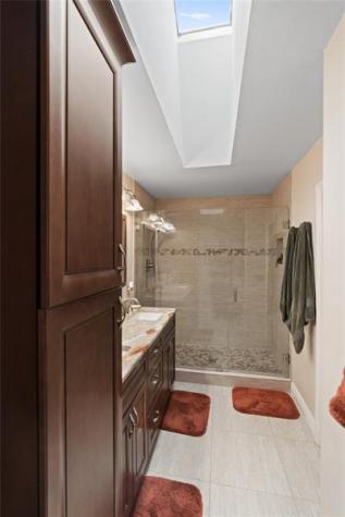 9815 NW 5th Place Plantation FL 33324