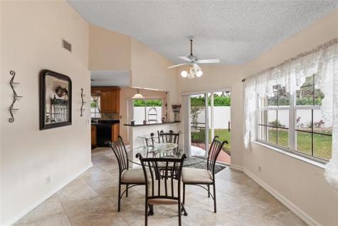 9815 NW 5th Place Plantation FL 33324