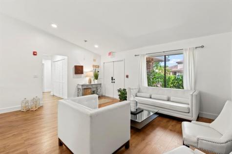 4664 NW 58th Terrace Coral Springs FL 33067