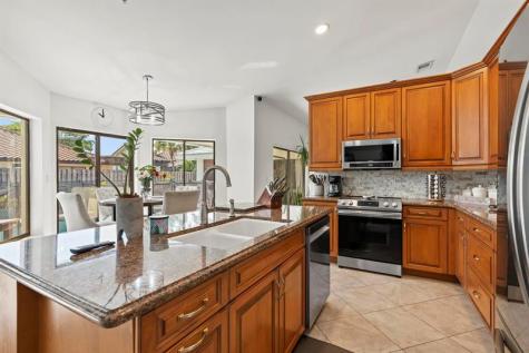 4664 NW 58th Terrace Coral Springs FL 33067