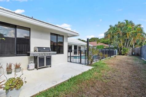 4664 NW 58th Terrace Coral Springs FL 33067