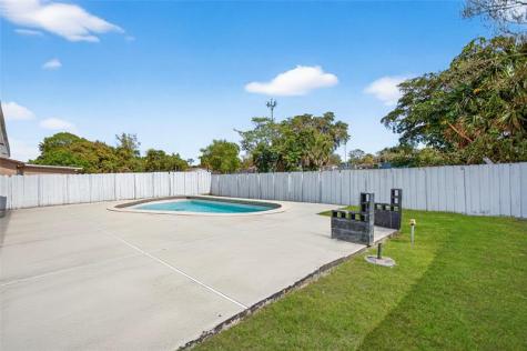 405 SW 78th Terrace North Lauderdale FL 33068