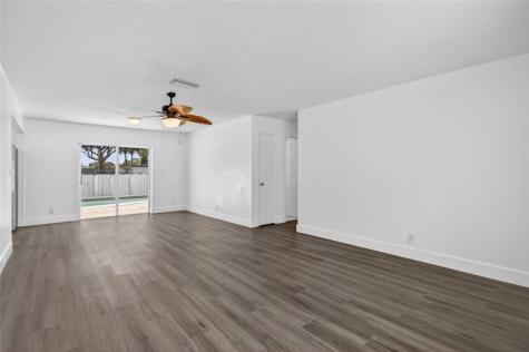 405 SW 78th Terrace North Lauderdale FL 33068