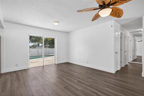 405 SW 78th Terrace North Lauderdale FL 33068