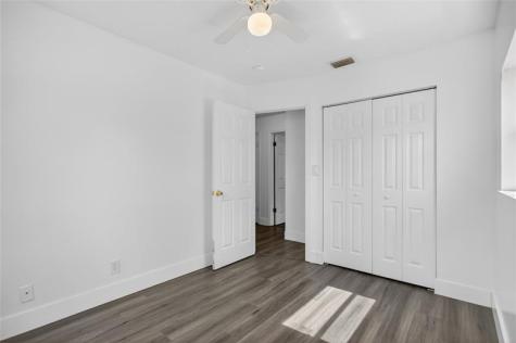 405 SW 78th Terrace North Lauderdale FL 33068