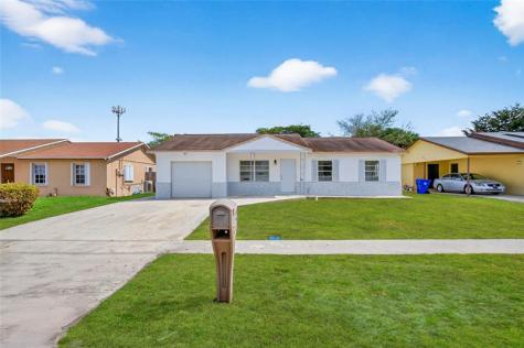 405 SW 78th Terrace North Lauderdale FL 33068