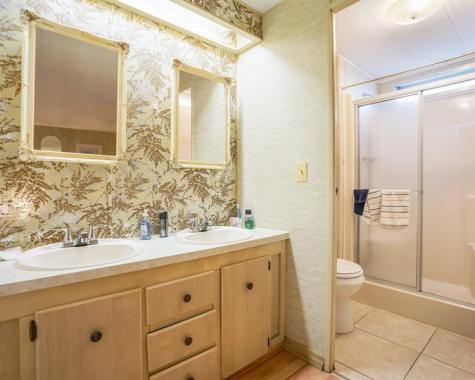 8517 SW 16th Place Davie FL 33324