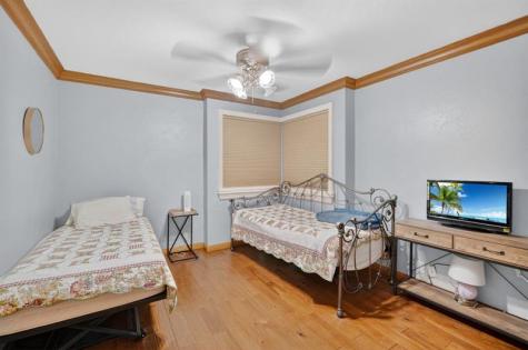 5720 SW 33rd Terrace Hollywood FL 33312