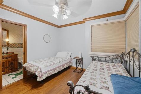 5720 SW 33rd Terrace Hollywood FL 33312