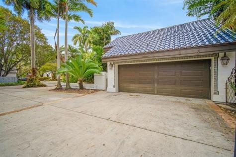 5720 SW 33rd Terrace Hollywood FL 33312