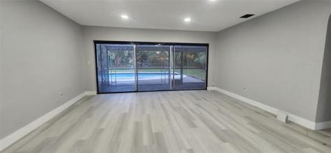 14715 N Spur Drive Miami FL 33161