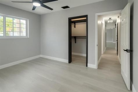 14715 N Spur Drive Miami FL 33161