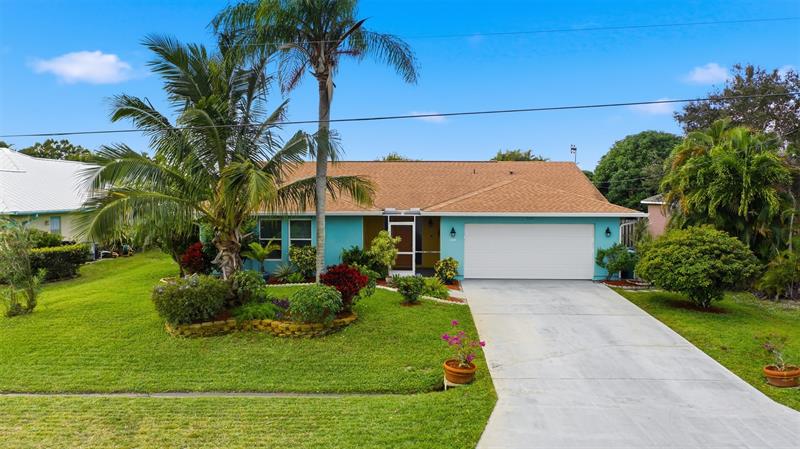 2360 SE Bordeaux Court Port St Lucie FL 34952