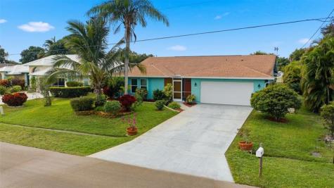 2360 SE Bordeaux Court Port St Lucie FL 34952