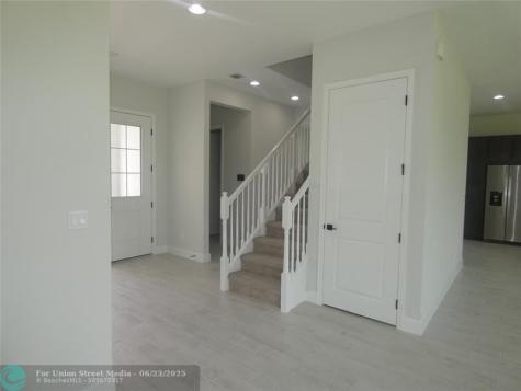 13957 Prickley Cone Cove Westlake FL 33470