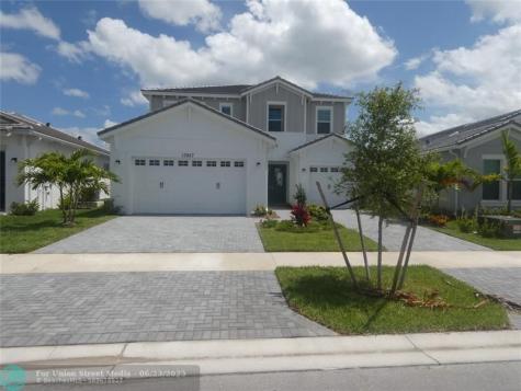 13957 Prickley Cone Cove Westlake FL 33470
