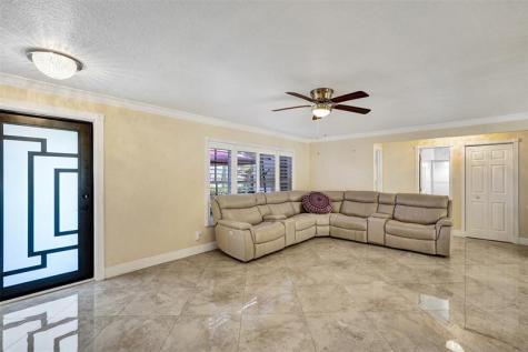 10216 NW 83rd Street Tamarac FL 33321
