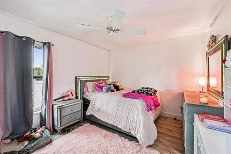 2041 SW Villanova Road Port St Lucie FL 34953