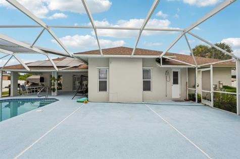 2041 SW Villanova Road Port St Lucie FL 34953