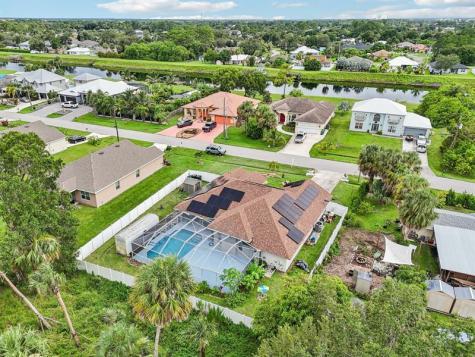 2041 SW Villanova Road Port St Lucie FL 34953