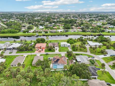 2041 SW Villanova Road Port St Lucie FL 34953