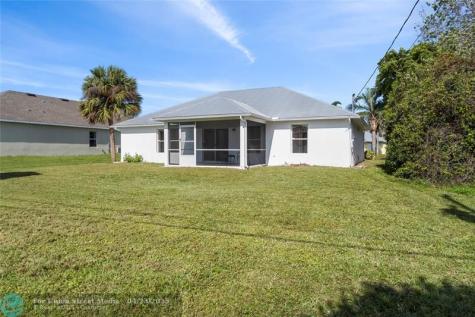 1055 18th Street Vero Beach FL 32962