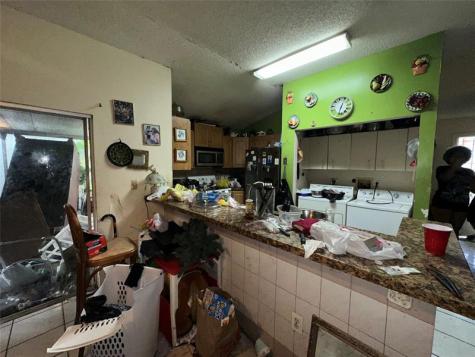 18476 NW 52nd Path Miami Gardens FL 33055