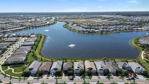 10370 Northbrook Circle Palm Beach Gardens FL 33412