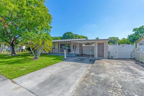 2016 SW 37th Avenue Fort Lauderdale FL 33312