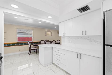 2016 SW 37th Avenue Fort Lauderdale FL 33312