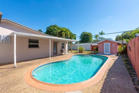 2016 SW 37th Avenue Fort Lauderdale FL 33312